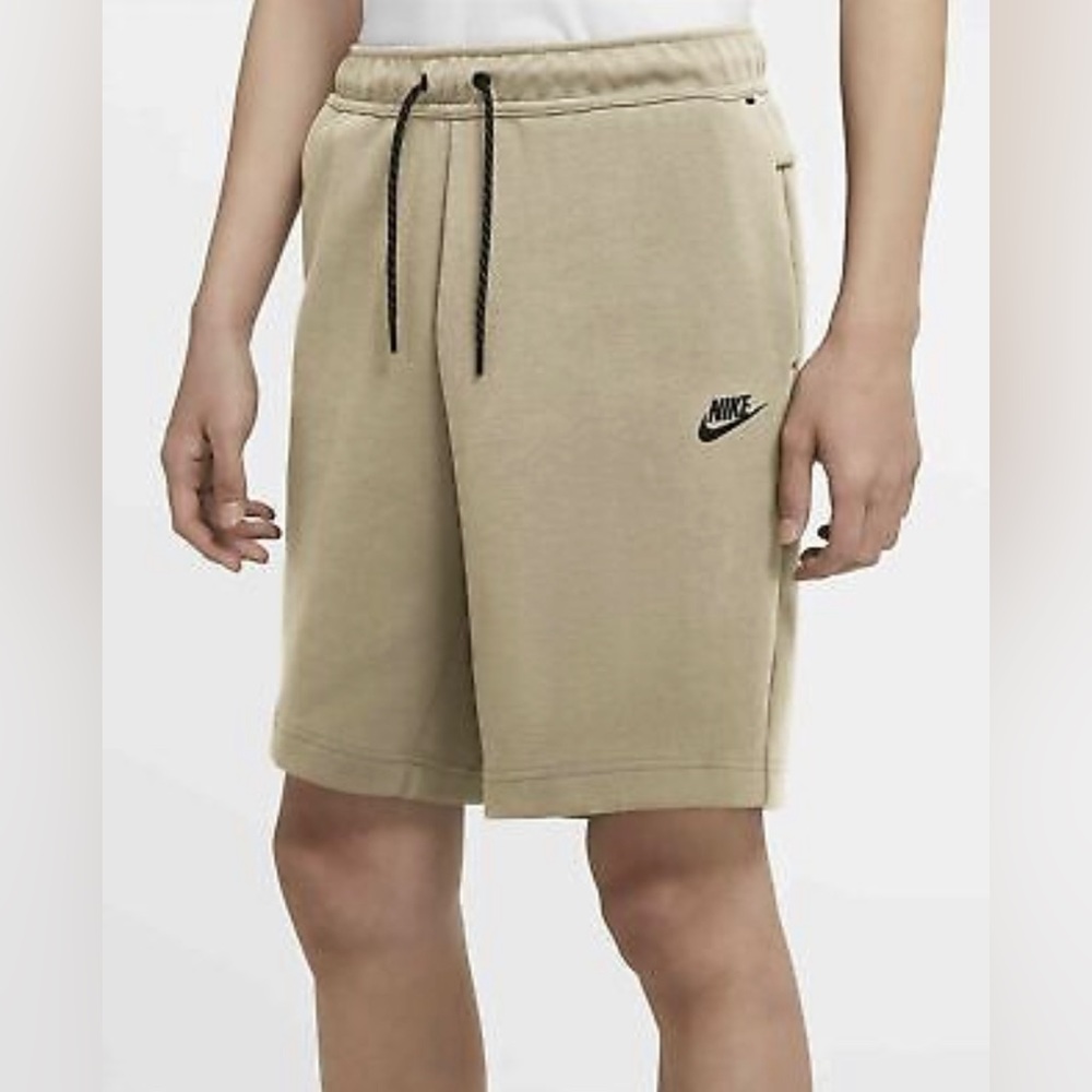 Nike Men's Sportswear Tech Fleece Shorts Tan Grain/Black